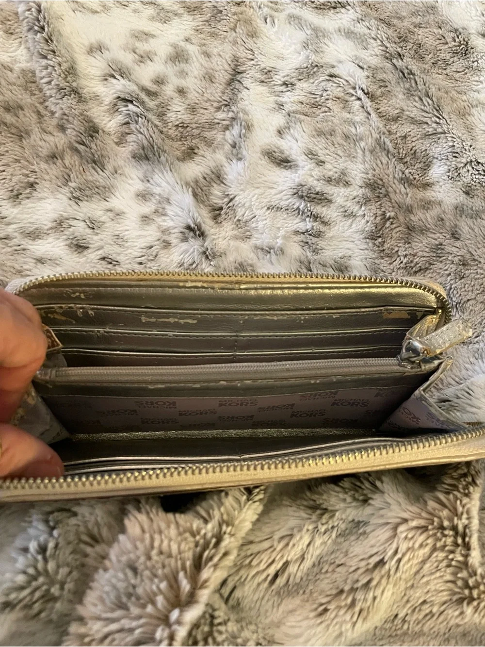 Michael Kors Light Cream Leather Zip Wallet with Metal Logo Plate
